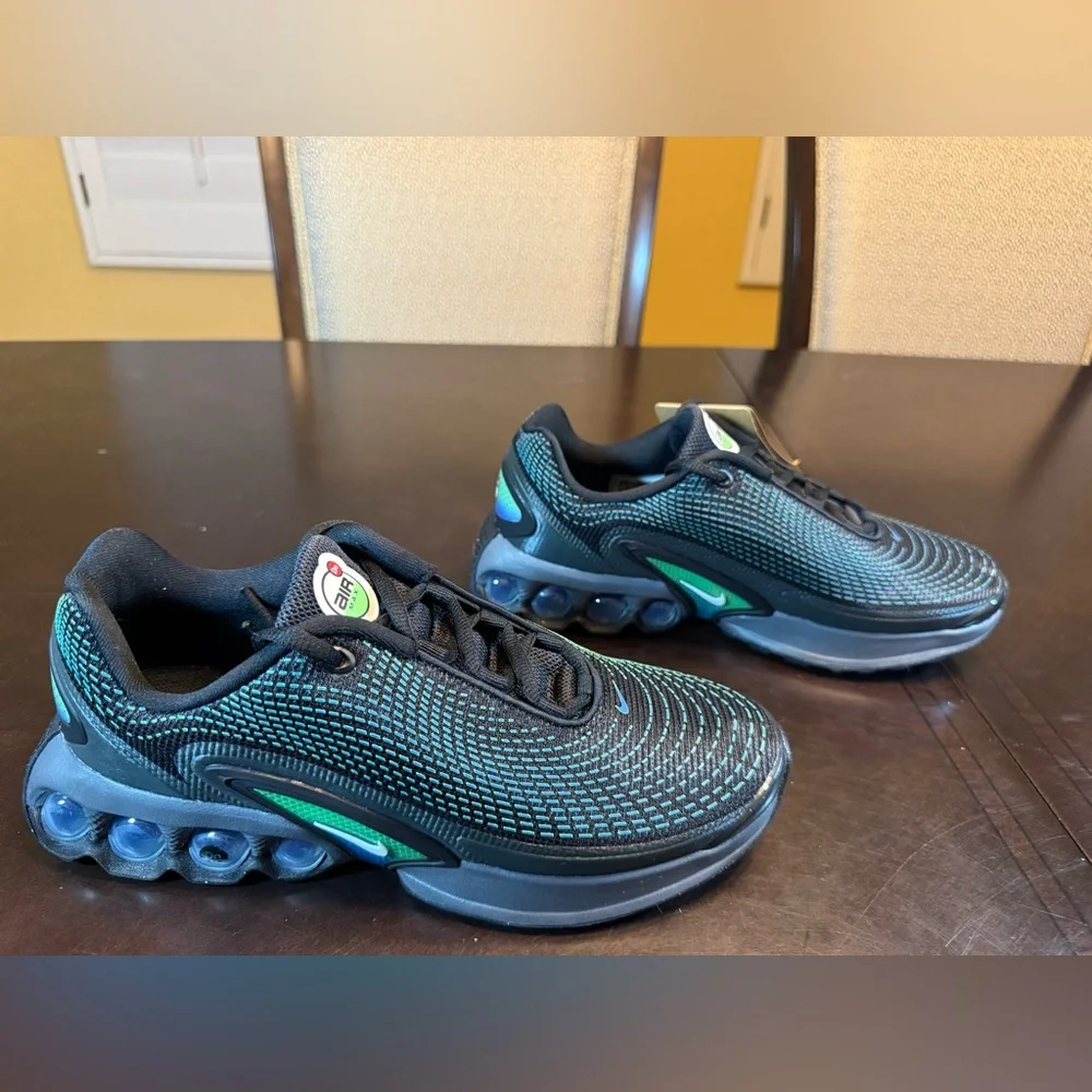 New Nike Air Max DN Black Green Sneaker Shoes Size US 6.5Y